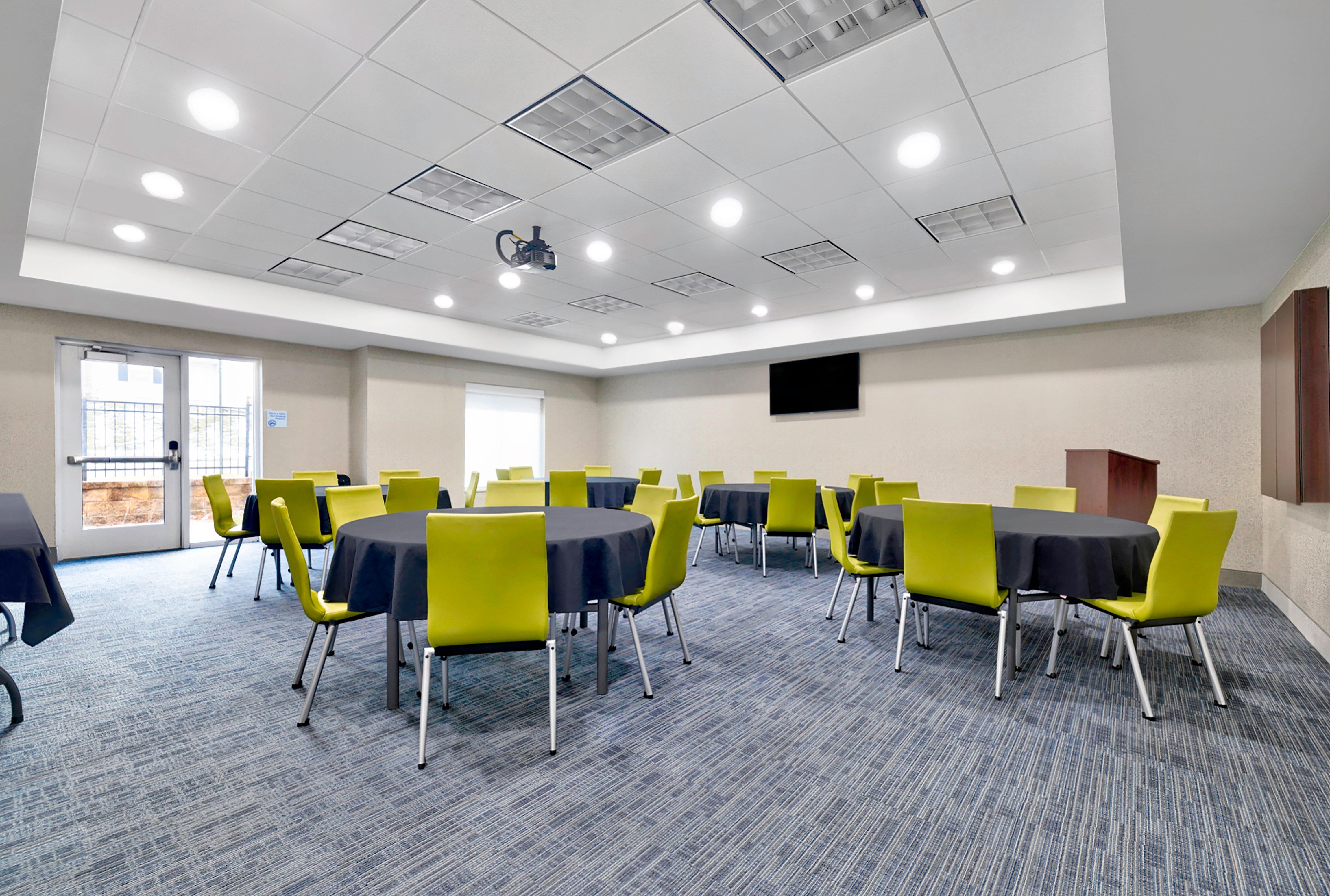 Holiday Inn Express Hotel & Suites Kansas City - Grandview By Ihg Eksteriør billede