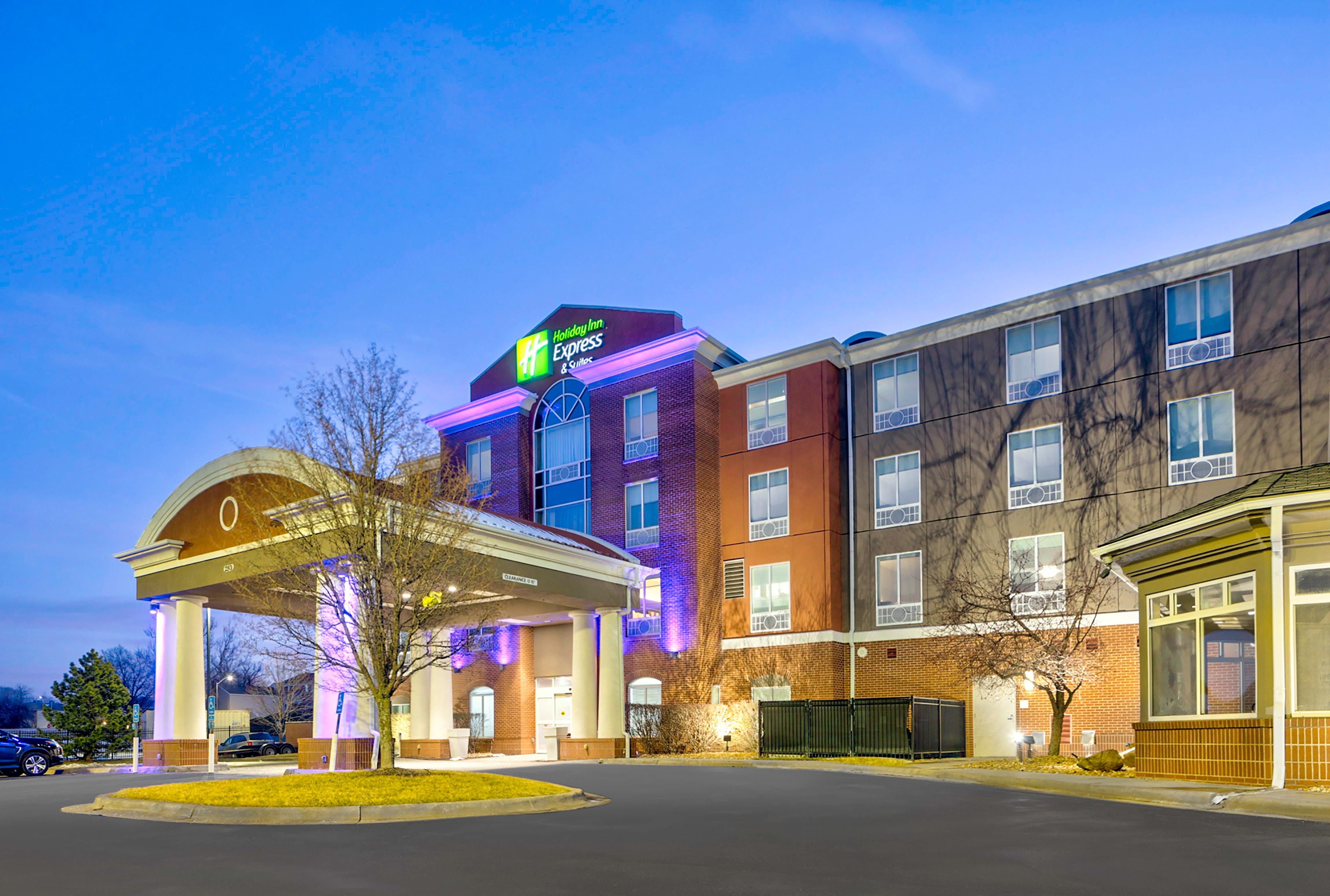 Holiday Inn Express Hotel & Suites Kansas City - Grandview By Ihg Eksteriør billede