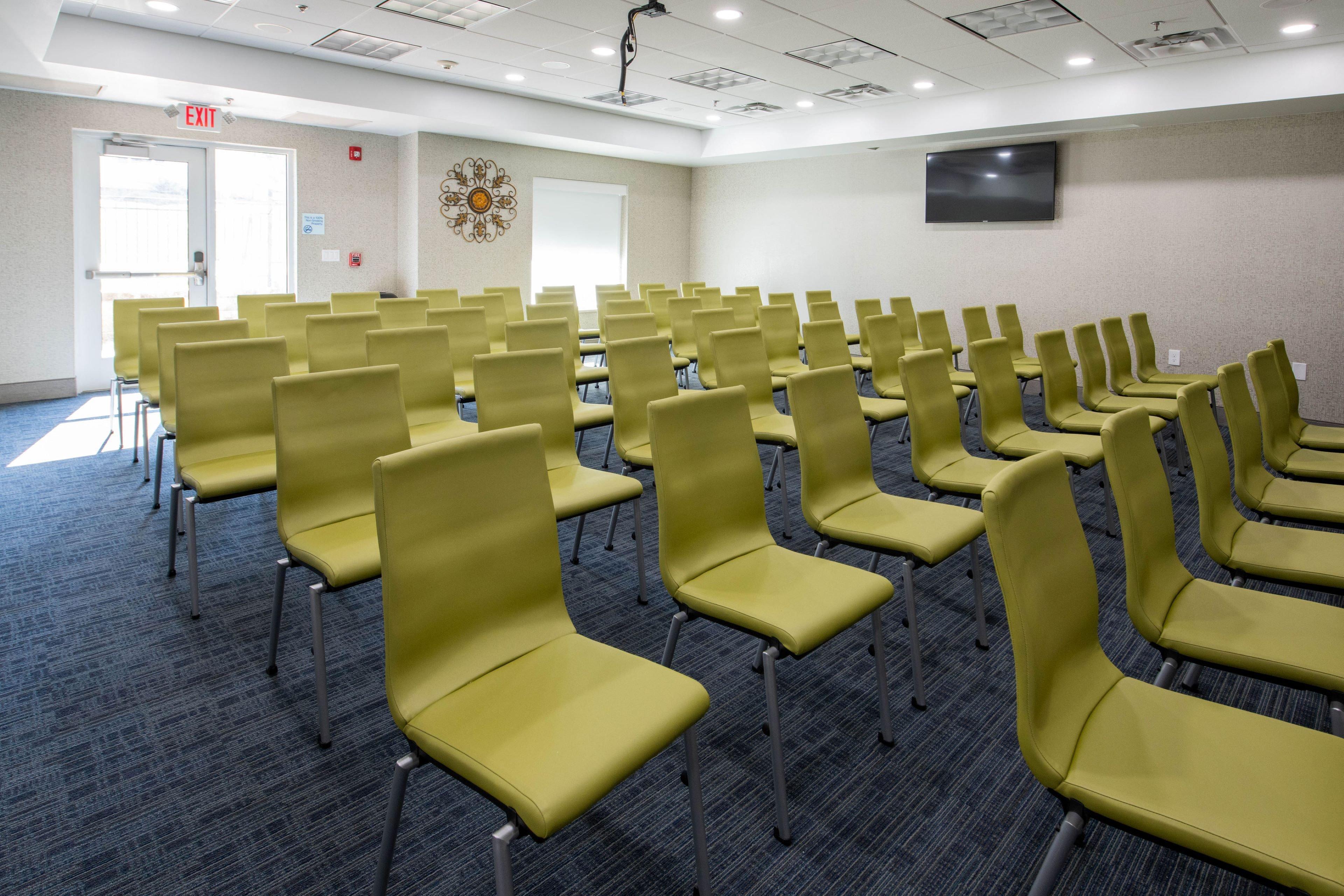 Holiday Inn Express Hotel & Suites Kansas City - Grandview By Ihg Eksteriør billede