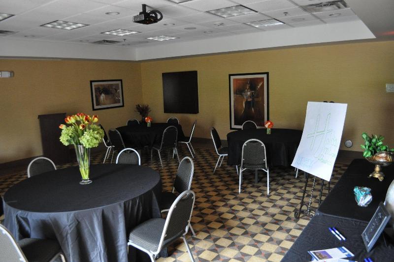 Holiday Inn Express Hotel & Suites Kansas City - Grandview By Ihg Eksteriør billede